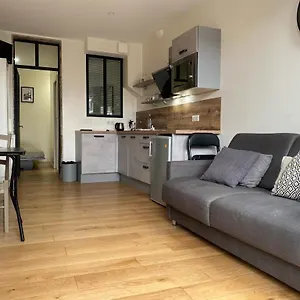 lyon-historic-town-apartment.hotels-rhonealpes.com/